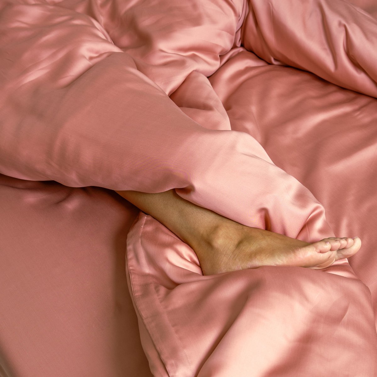 Spannbettlaken TENCEL™ Satin - atmungsaktiv & seidig weich (Terra Pink)