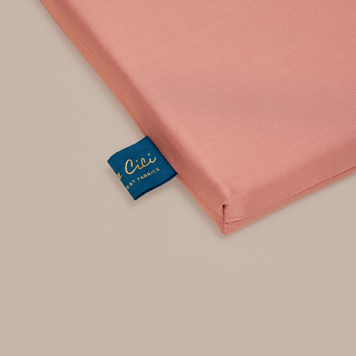Luxuriöse TENCEL™ Lyocell Satin Bettwäsche - seidig-weich & atmungsaktiv (Terra Pink)