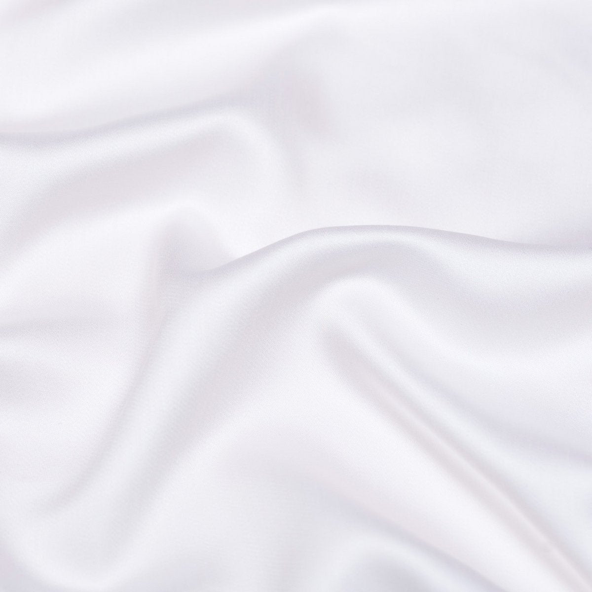 Luxuriöse TENCEL™ Lyocell Satin Bettwäsche - seidig-weich & atmungsaktiv (weiß)