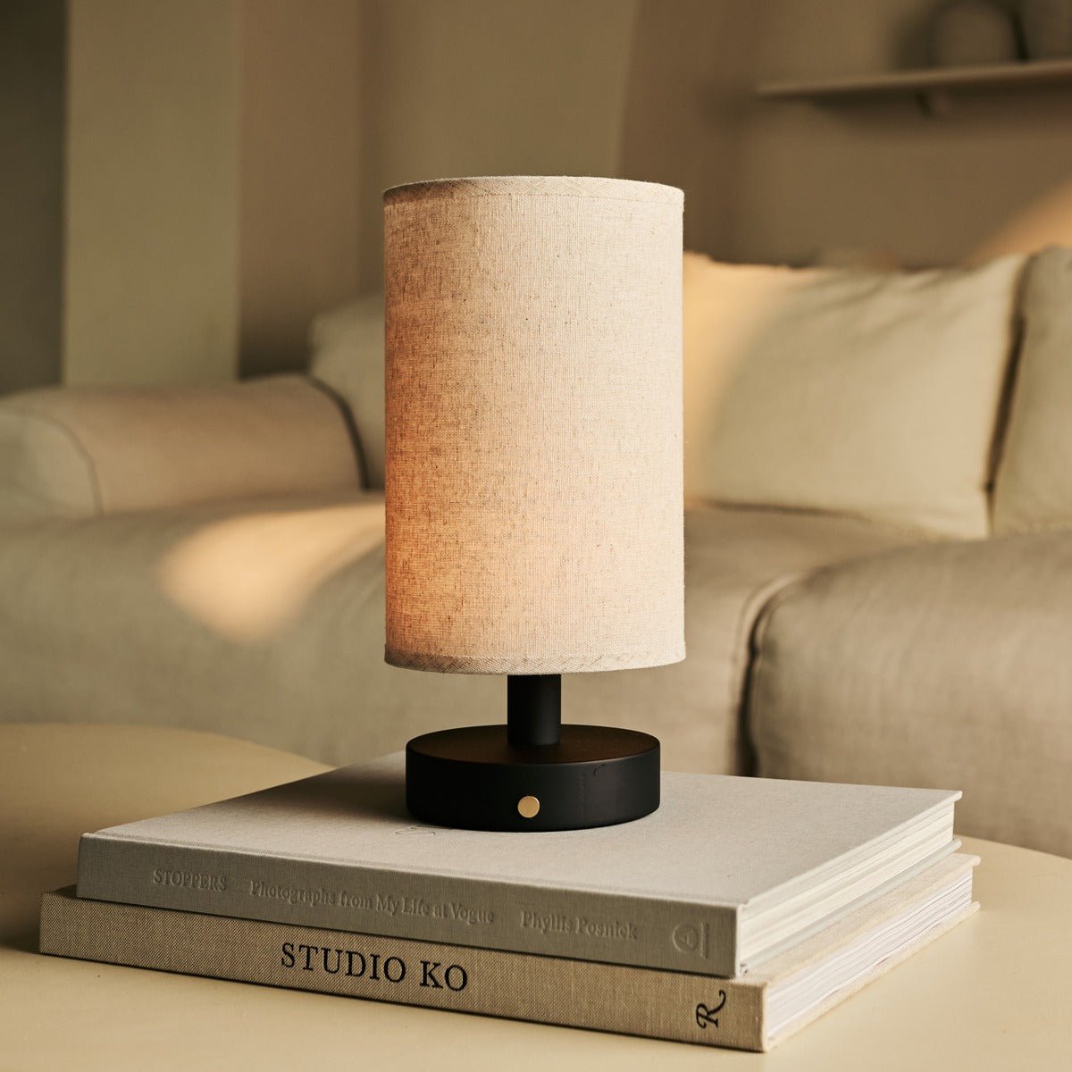 Lampe aus Holz mit Dimmfunktion (schwarz)