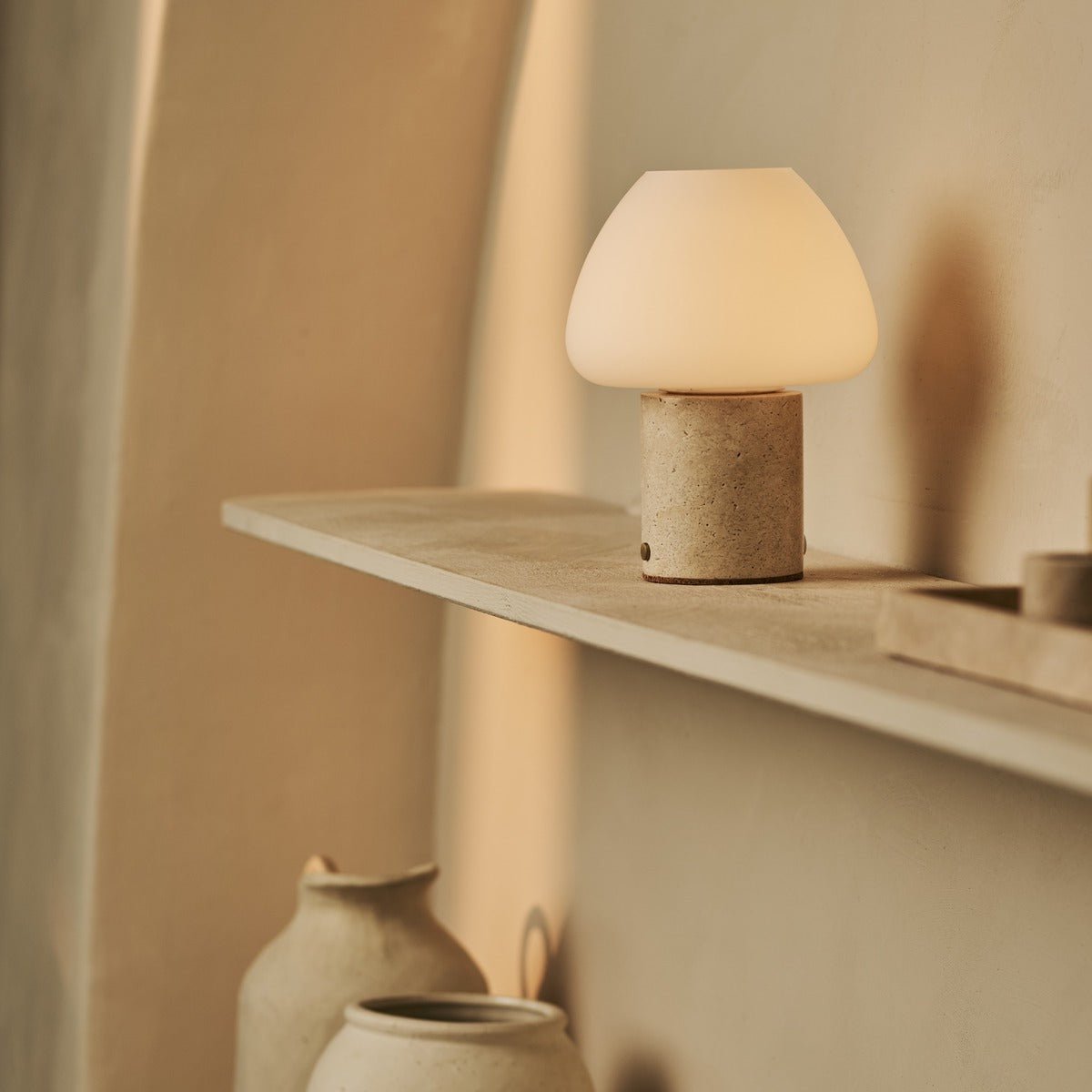 Wiederaufladbare Marmor Lampe   Dimmfunktion beige SONVELIA