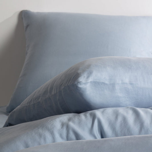 Luxuriöse TENCEL™ Lyocell Satin Bettwäsche - seidig-weich & atmungsaktiv (Sky Blue)