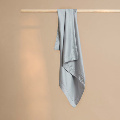 Kissenbezug TENCEL™ Satin - seidig weich & hautfreundlich (Graublau)