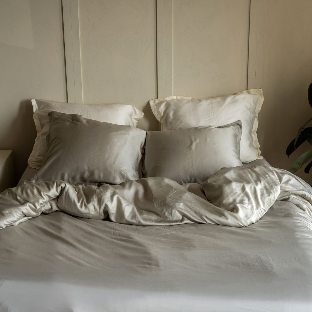 Luxuriöse TENCEL™ Lyocell Satin Bettwäsche - seidig-weich & atmungsaktiv (Taupe)